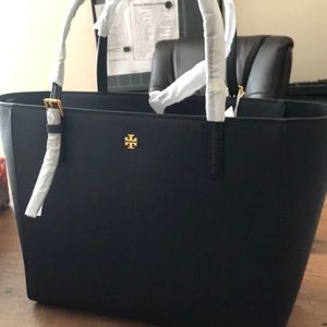 Tory tote, new , deep navy , gold , it was a gift